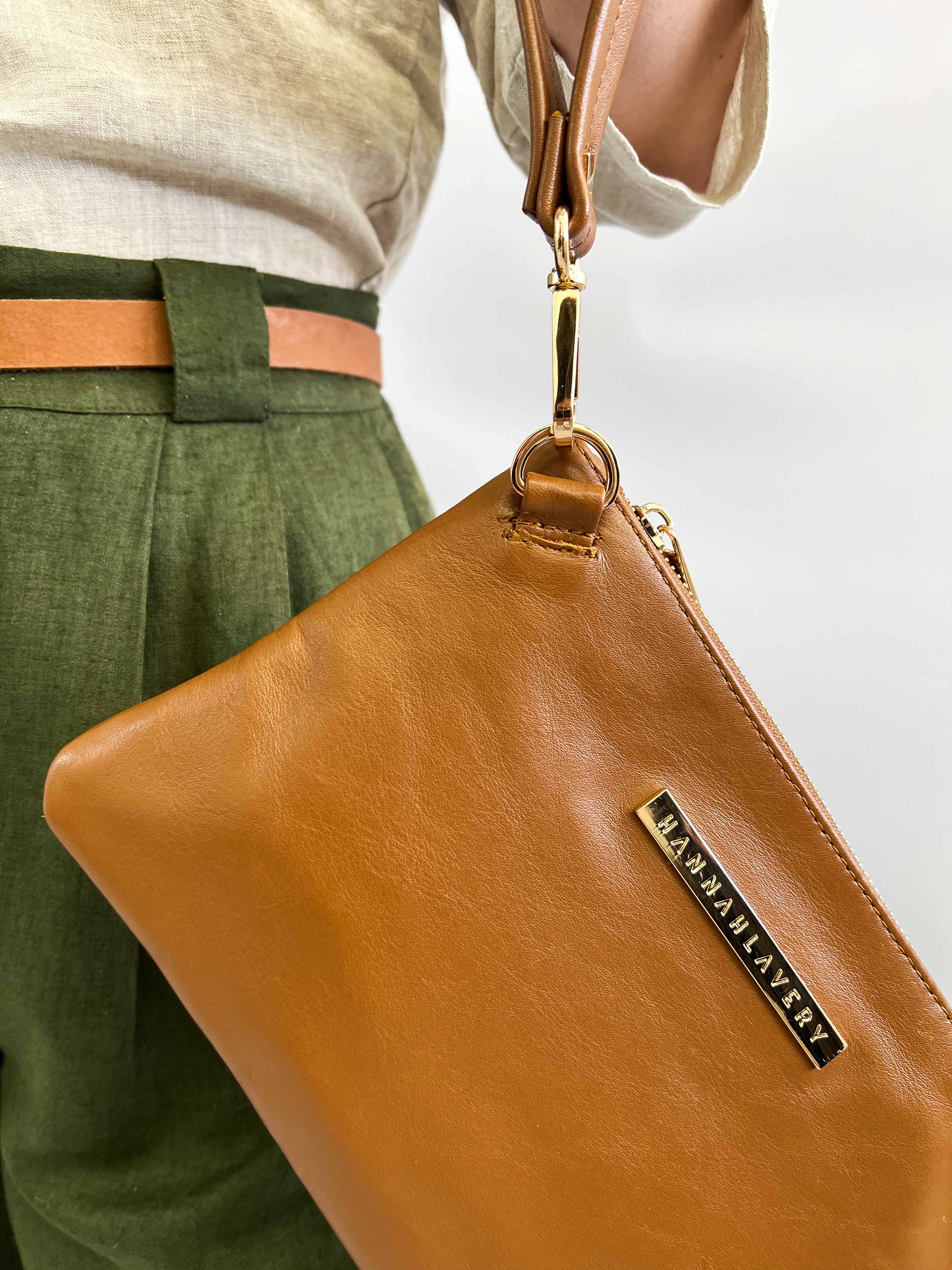 Tan leather 2024 clutch bag